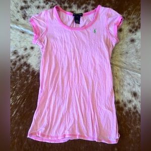 Ladies polo t-shirt, size large.